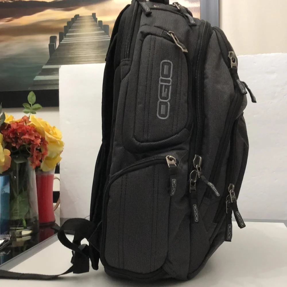 OGIO STRATAGEM BACKPACK  SIZE M - Picture 5 of 16